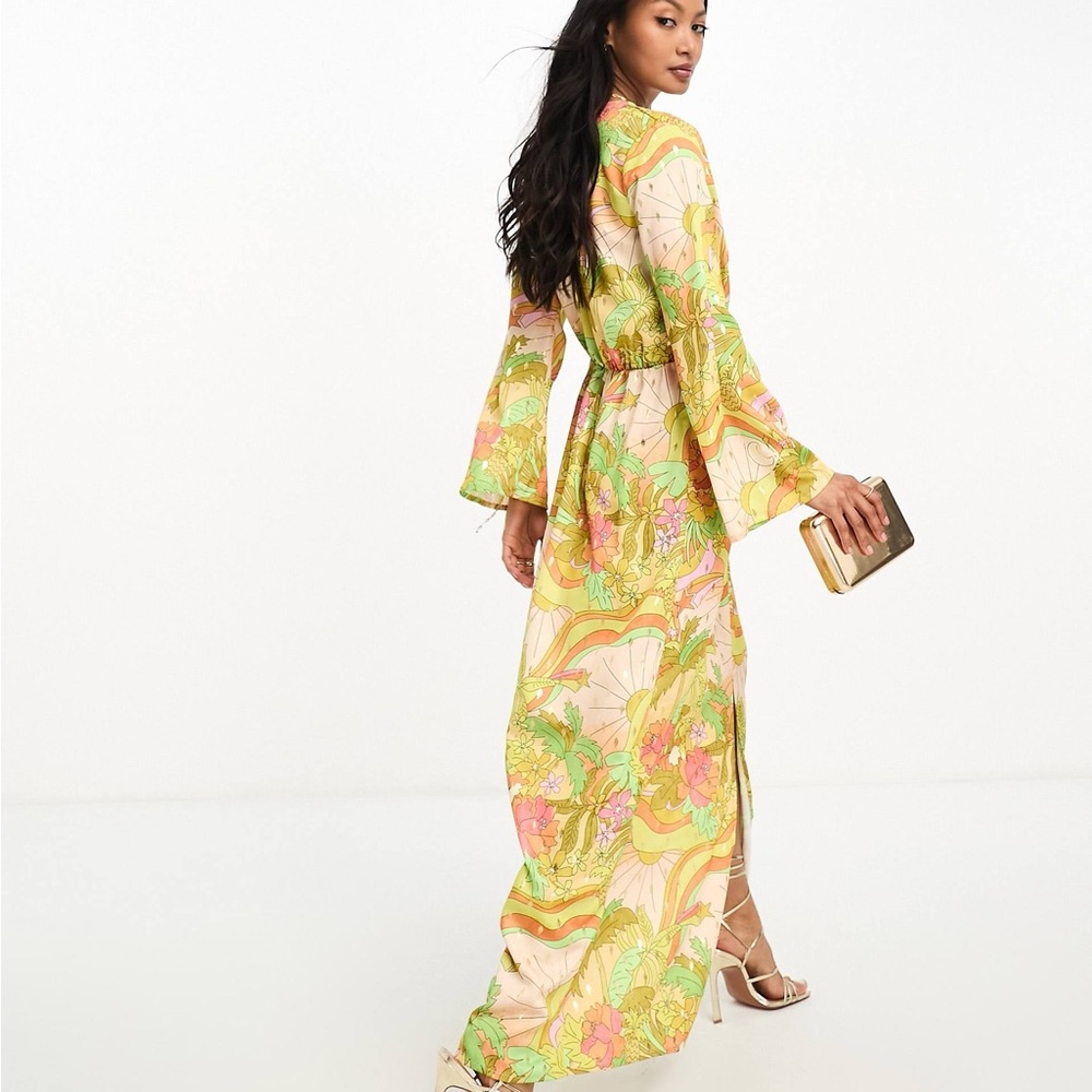 Never Fully Dresses plunge pleated maxi dress in sunset tropic print - Picture 2 of 5